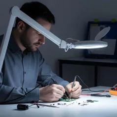 LED lámpa - nagyító lencsével - 5" - 130 mm