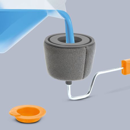 Csepegésmentes festőhenger festékadagoló tartállyal 