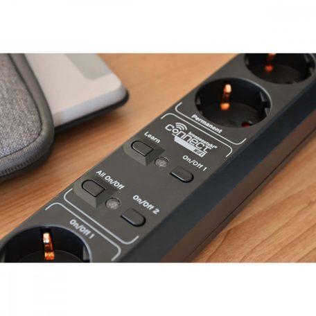 brennenstuhl®Connect Eco-Line Smart aljzat 6 irányú időzítő funkcióval