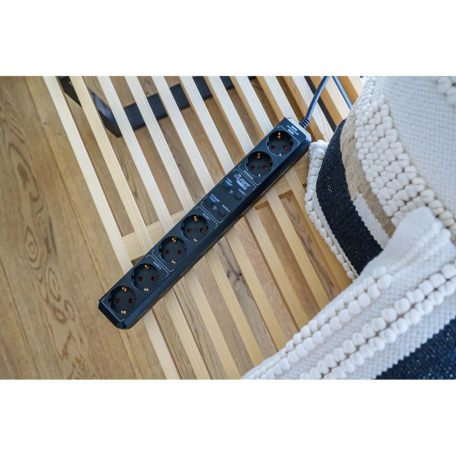 brennenstuhl®Connect Eco-Line Smart aljzat 6 irányú időzítő funkcióval