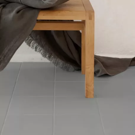 V33 Felújító Padló festék 2,0L, Titán