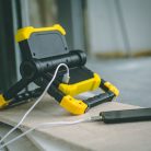 Multifunkciós reflektor - akkumulátoros - 2 x 1000 lumen LED