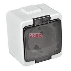 Junior 1-es földelt dugalj, IP44