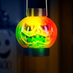   Halloween-i RGB LED lámpa - felakasztható tök - narancs / fekete - elemes