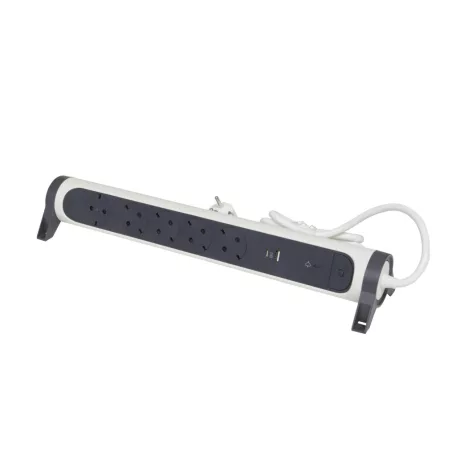 Legrand 694510 Elosztósor Premium 5x2P+F, túlfeszültség-védelemmel, USB-A + USB-C, 1,5 m vezetékkel, fehér/fekete