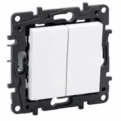   Legrand 863108 Niloé Step kettős váltókapcsoló 10AX fehér