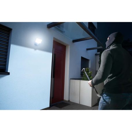 Csatlakoztassa a WIFI LED-es reflektort mozgásérzékelővel WF 2050 P / LED biztonsági lámpa 20 W, vezérelhető ingyenes alkalmazással