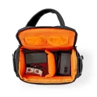 Kameratáska | Váll Táska | Víz taszító | 65 mm | 152 mm | 146 mm | Összes rekeszek száma: 6 | Fekete / Narancs