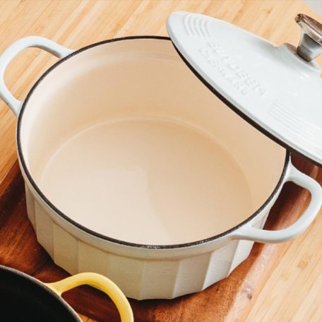 BUYDEEM CP521-AW öntöttvas lábas, 2,9 liter, zománcozott, fehér