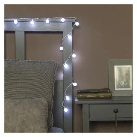 LED fényfüzér, cseresznye – golyók 2,5 cm, 4 m, kültéri és beltéri, hideg fehér, időzítő
