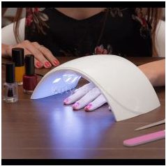   Műkörmös UV/LED lámpa - 15LED - 24W - 220-240V - 21 x 12 x 8 cm