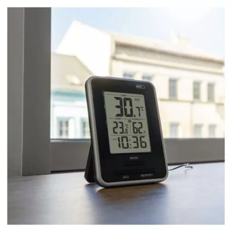 Digitális hőmérő páratartalom-mérővel, vezetékes érzékelővel, ébresztőórával E0121