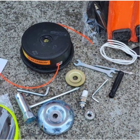 Flinke FK-3800 Benzines Fűkasza 6,8 LE 65ccm 22 részes 2025-s modell ipari kivitel japán motoros professszionális bozótvágó anti vibációs system 15m Damillal