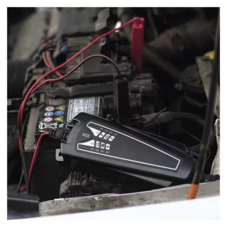 EMOS Autó akkumulátor töltő 6/12V 4A