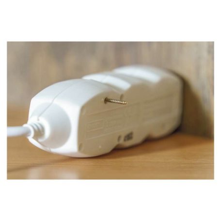 Hosszabbító 2 m / 6 aljzat / fehér / PVC / 1 mm2