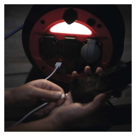 Fagyásálló kábeldob 20 m / 3 aljzat / kék / PVC / 230 V / 1,5 mm2