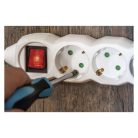 Hosszabbító 2 m / 6 aljzat / kapcsolós / fehér / PVC / 1 mm2