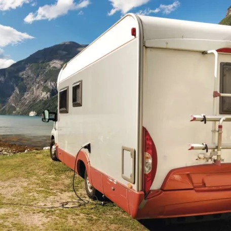 Kültéri kábeldob 33 m / 3 aljzat / fekete / gumi / 230V/400V / 2,5 mm2