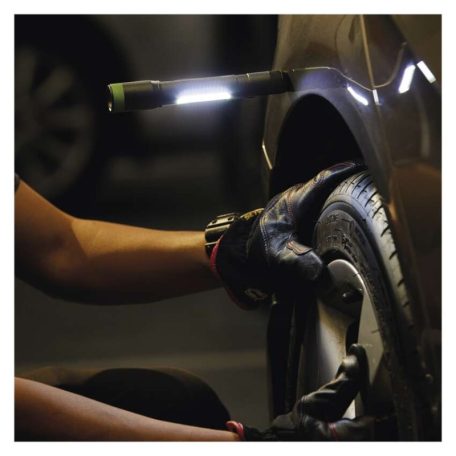 GP LED Zseblámpa C33 + 2× AA GP Ultra elem