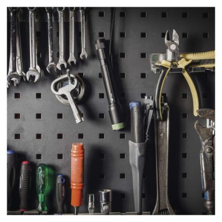 GP LED Zseblámpa C33 + 2× AA GP Ultra elem