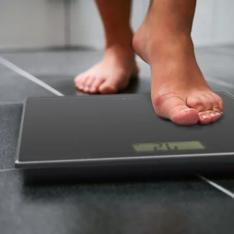 Személyes skála | Digitális | Fekete | Edzett Üveg | Maximális súlymérési kapacitás: 150 kg