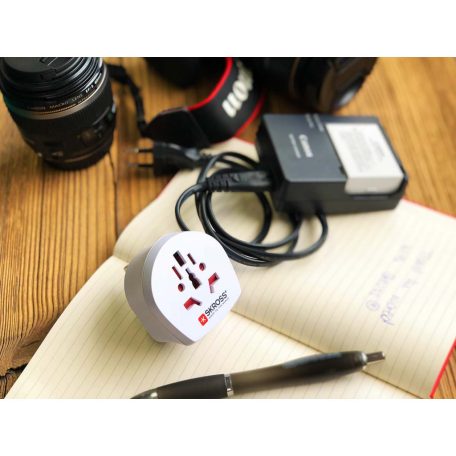 Utazó Adapter Világ-to-UK Földelt
