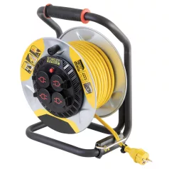   STANLEY SXECCM2FAVE kültéri fém kábeldob, 40 m, IP44-es védelem, kábelvezető, masszív fém dob és láb, H07RN-F 3G1,5 mm2 kábel, max. 3000 W