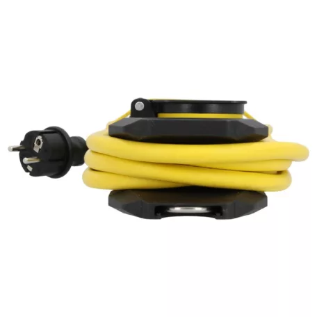 STANLEY SXSK-108 5-ös elosztó kapcsolóval, IP44, 5m kábel, H07RNF 3G1,5, max. 3680 W, kül- és beltéri kivitel