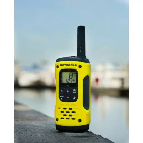 MOTOROLA TLKR T92 H2O EXTREME  Adóvevő pár, 10 km, tartótáskás akkumulátorral és töltővel vízentes walkie talkie