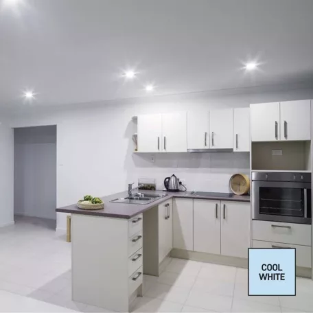 LED izzó Classic MR16 ezüst/ GU10 / 3 W (32 W) / 345 lm / Hideg fehér