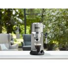 DELONGHI EC685.M Dedica presszókávéfőző 15 bar, 3 sűrő:1 - 2 személyes és E.S.E., tehrmoblock, csészemelegítő