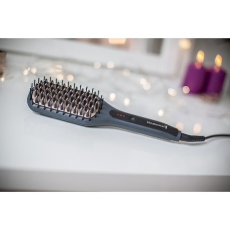 REMINGTON CB7400 hajkefe, kerámia bevonat, 230°, ionizálás, flemelegedési idő 30 másodperc