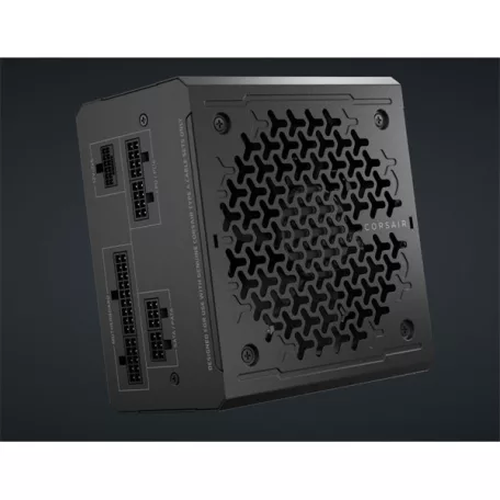 CORSAIR Tápegység Moduláris, RM650e, 650W, 12cm, ATX 3.1, PCIe 5.1, BOX, Cybenetics Gold