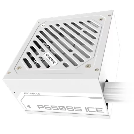 GIGABYTE Tápegység 650W 80+ Silver