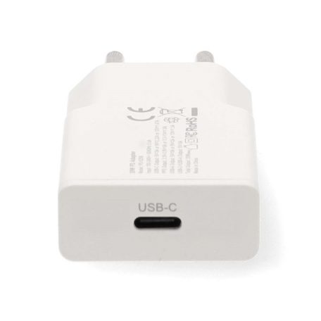 Nedis WCHAC20WT fali USB töltő, 20 W, GaN, PD3.0, 1,67 / 2,22 / 3,0 A, USB-C, automatikus feszültségválasztás